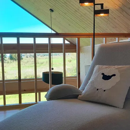 Leone Villa